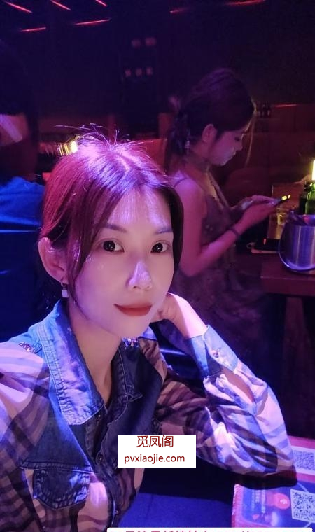 刚刚做的小少妇