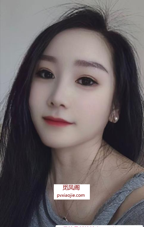 白白的邻家少妇