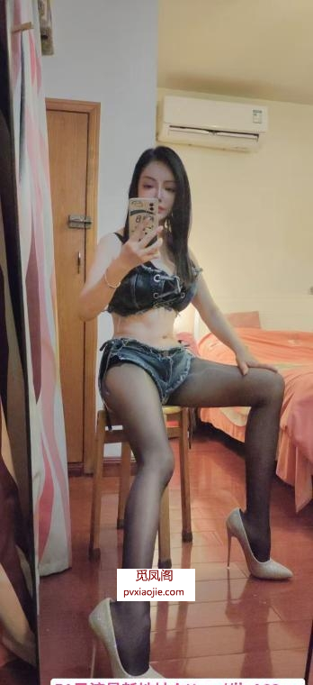 性感勾魂的少妇