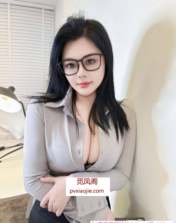 风骚大奶轻熟女